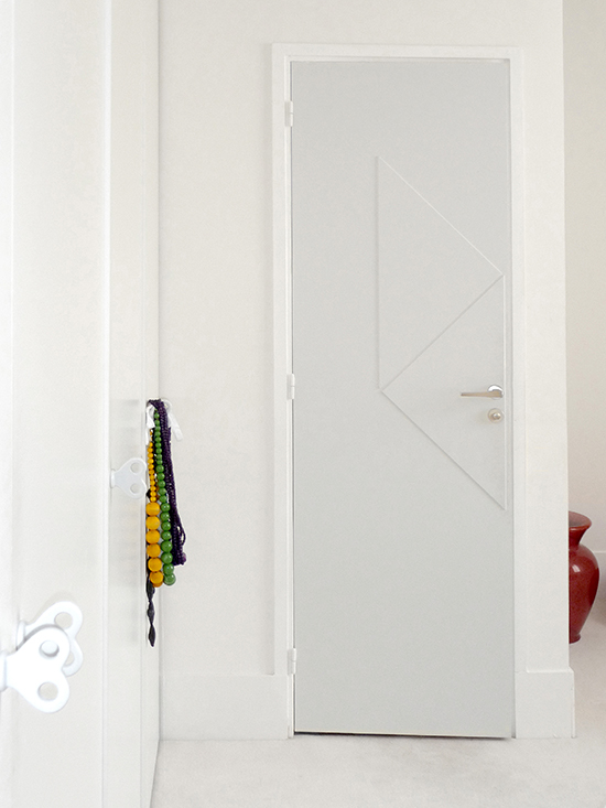 sandrine sarah faivre-architecture-interieure-living-2009-appartementLepic-01