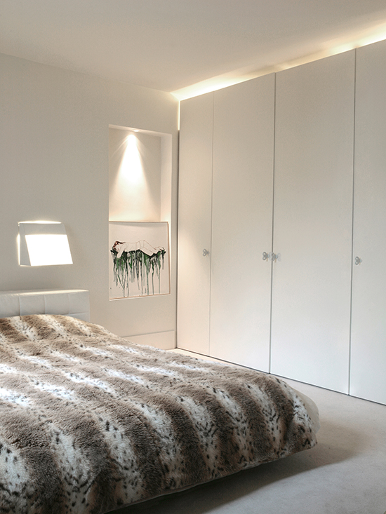 sandrine sarah faivre-architecture-interieure-living-2009-appartementLepic-06